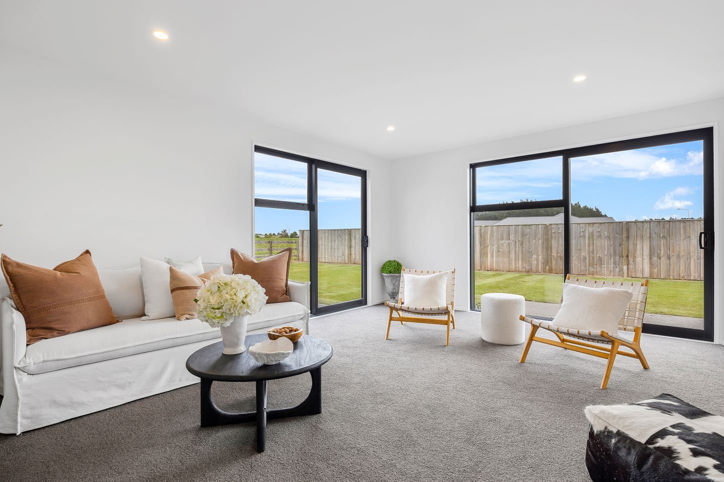 18 Plover Living .jpg