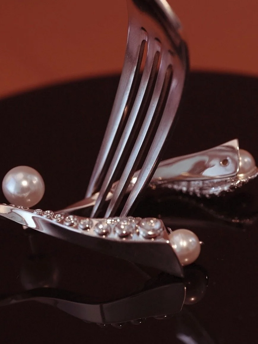 Pearls, Zirconia, White Gold. Deliciously Dark.
.
.
.
.
.
#luxuryaccessories #zirconiajewelry #pearlobsession #edgyelegance #jewelryphotography #jewelrytok #weirdjewelry