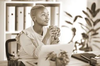 woman-drinking-coffee_sephia.jpg