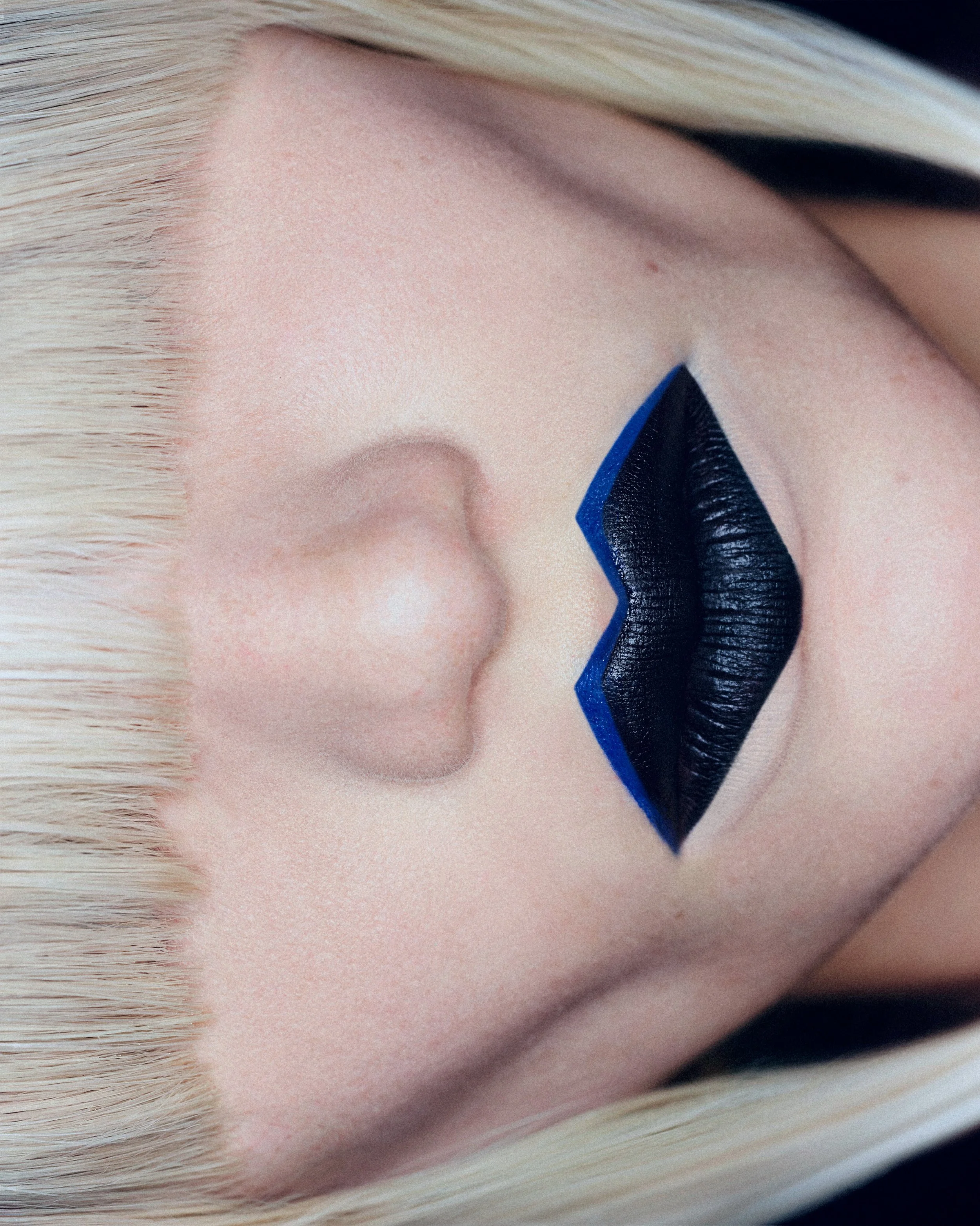 ISSUE MAGAZINE BEAUTY COVER