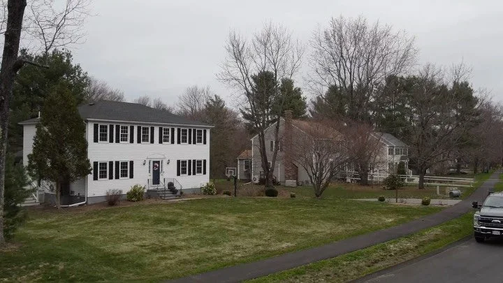 Let our dogs do your work.

We will handle your entire spring cleanup from start to finish.

Trusted by 35+ five-star Google reviews, our team delivers clean, professional results every time. 

#hollistonma #ashlandma #newtonma #wellesleyma #hopkinto