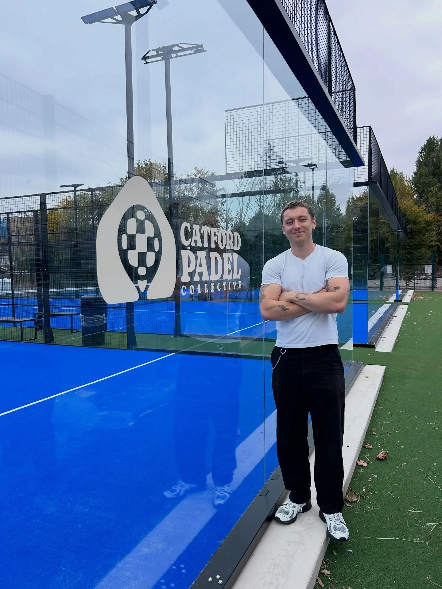 Join Tom every Tuesday for our lunchtime and evening SOCIALS! Come alone or with friends; you&rsquo;ll rotate round and play different matches with different partners. 

Fun games, friendly faces, suitable for all abilities 🤗 

Book on Playtomic und
