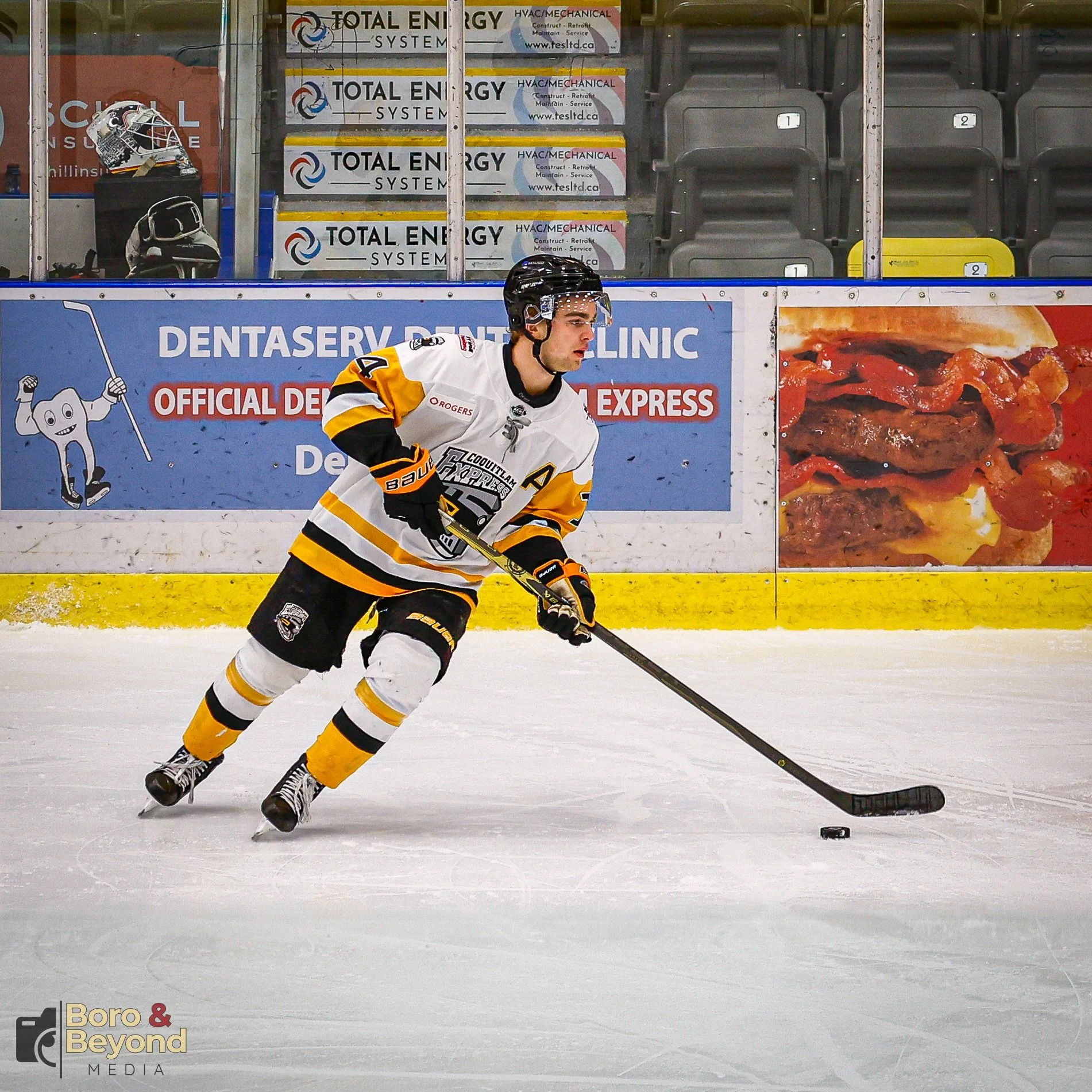 Coquitlam-Express-Hockey-BoroandBeyond-1.jpg