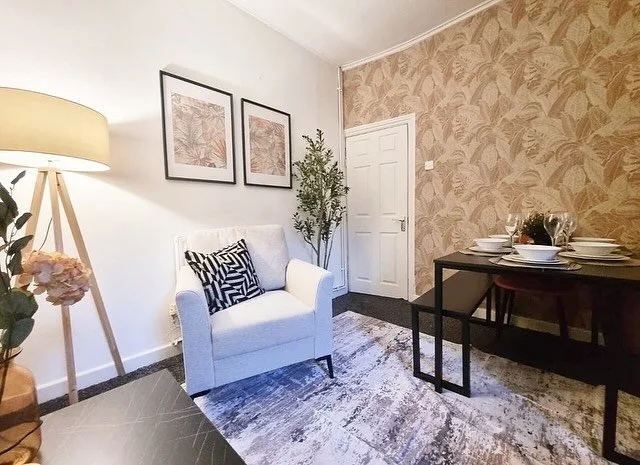 One of two properties completed over the weekend! 😍

3 bed SA in Liverpool 🛋️ 🏠 📍