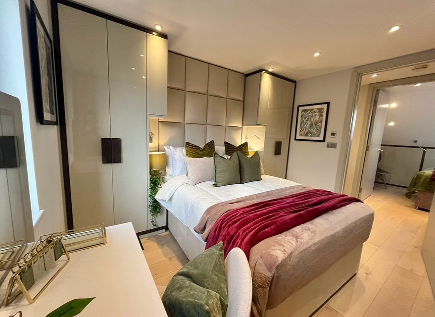 Just getting round to posting some more of this weeks beautiful installs 😍 🛋️ 🏠 

The team are in The Lakes this weekend finishing a property there and then we will be ready to enjoy the Bank Hol! 🐣