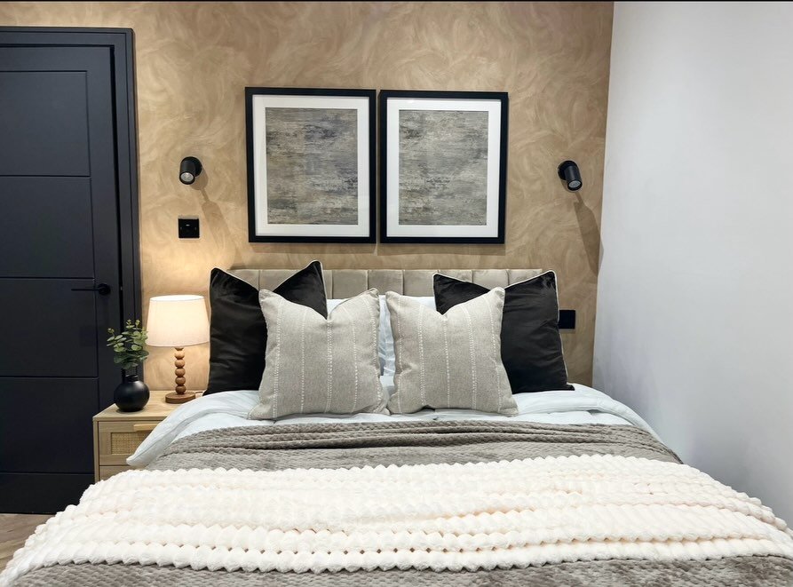 One of the four Brighton SA apartments we have been working on over the last couple of days. Wallpapered and fully furnished - we are obsessed 😍