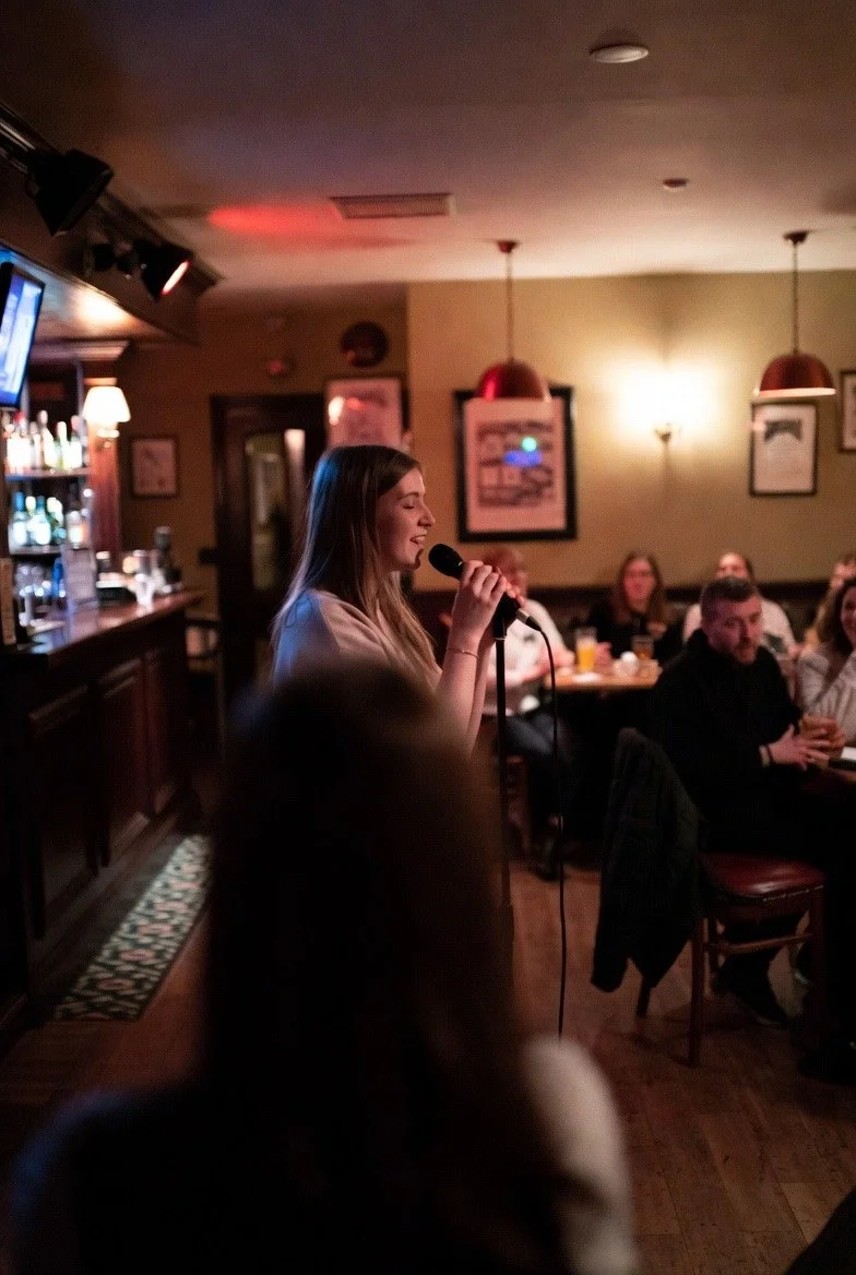 Serata Karaoke a Moncalieri: perché Spazio Ritmo porta i suoi allievi sul palco