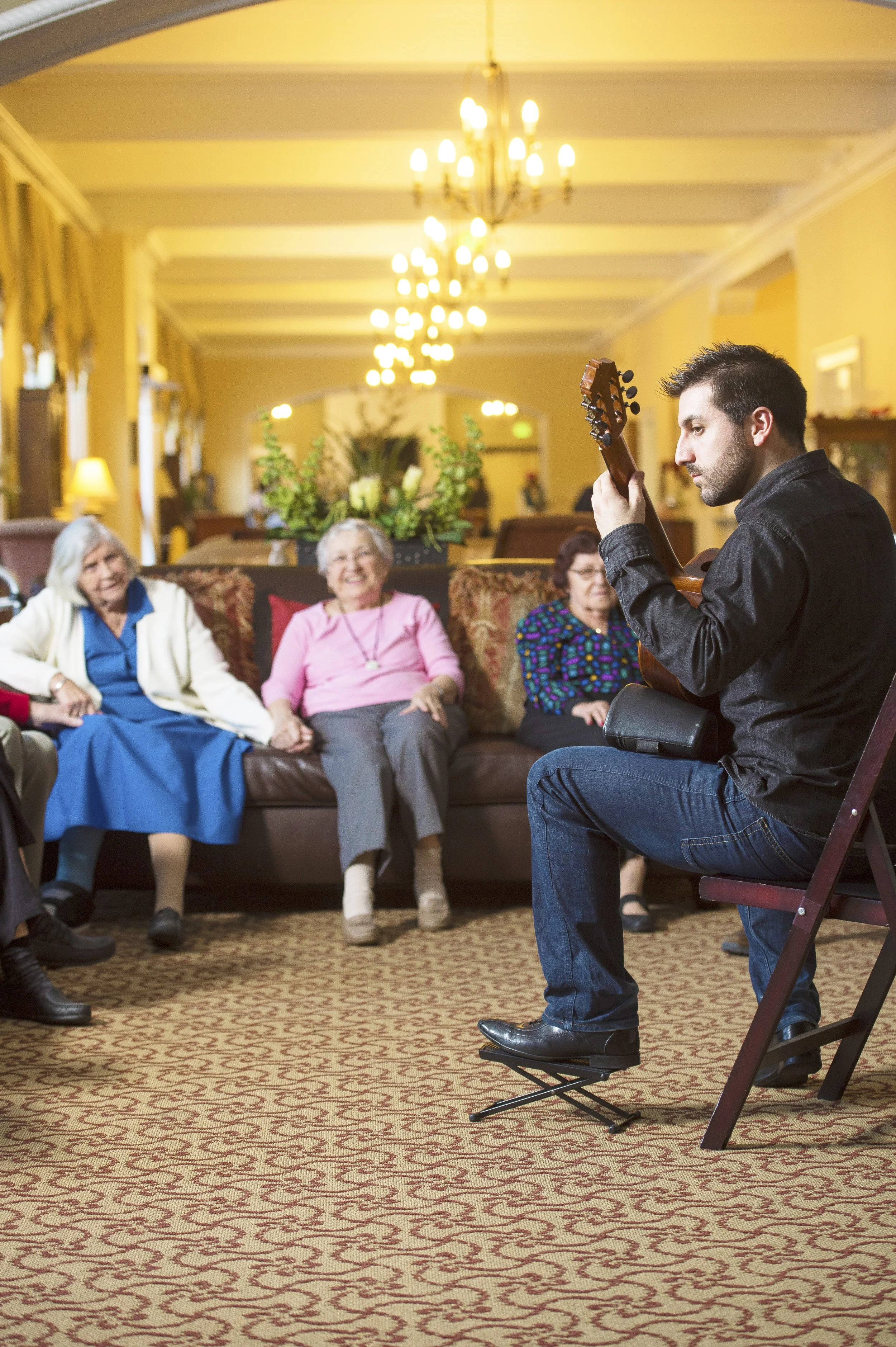 springwell.retirement.community_guitarist_julien.xuereb4.jpg