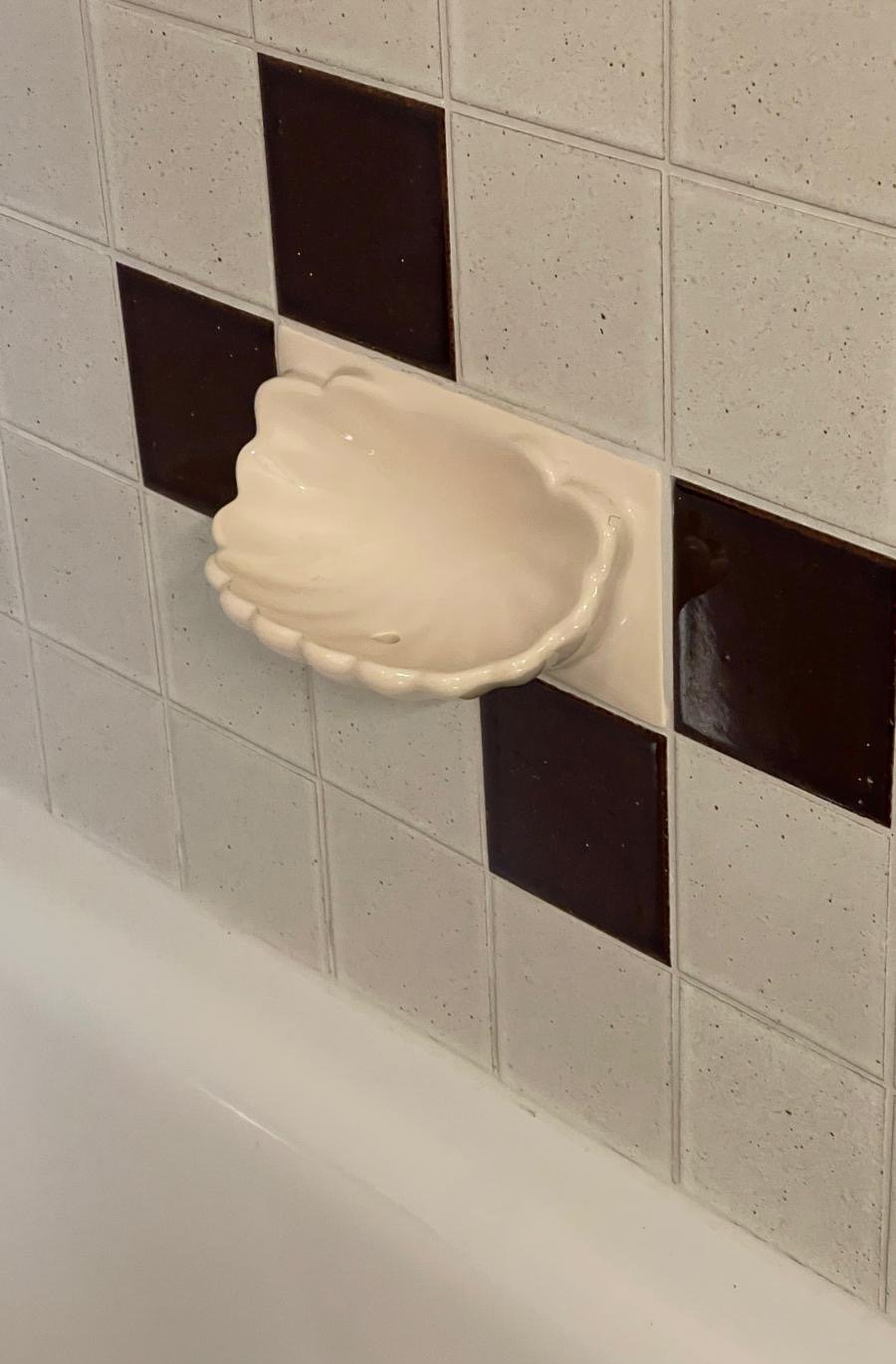 SHELL SOAP DISH.jpg
