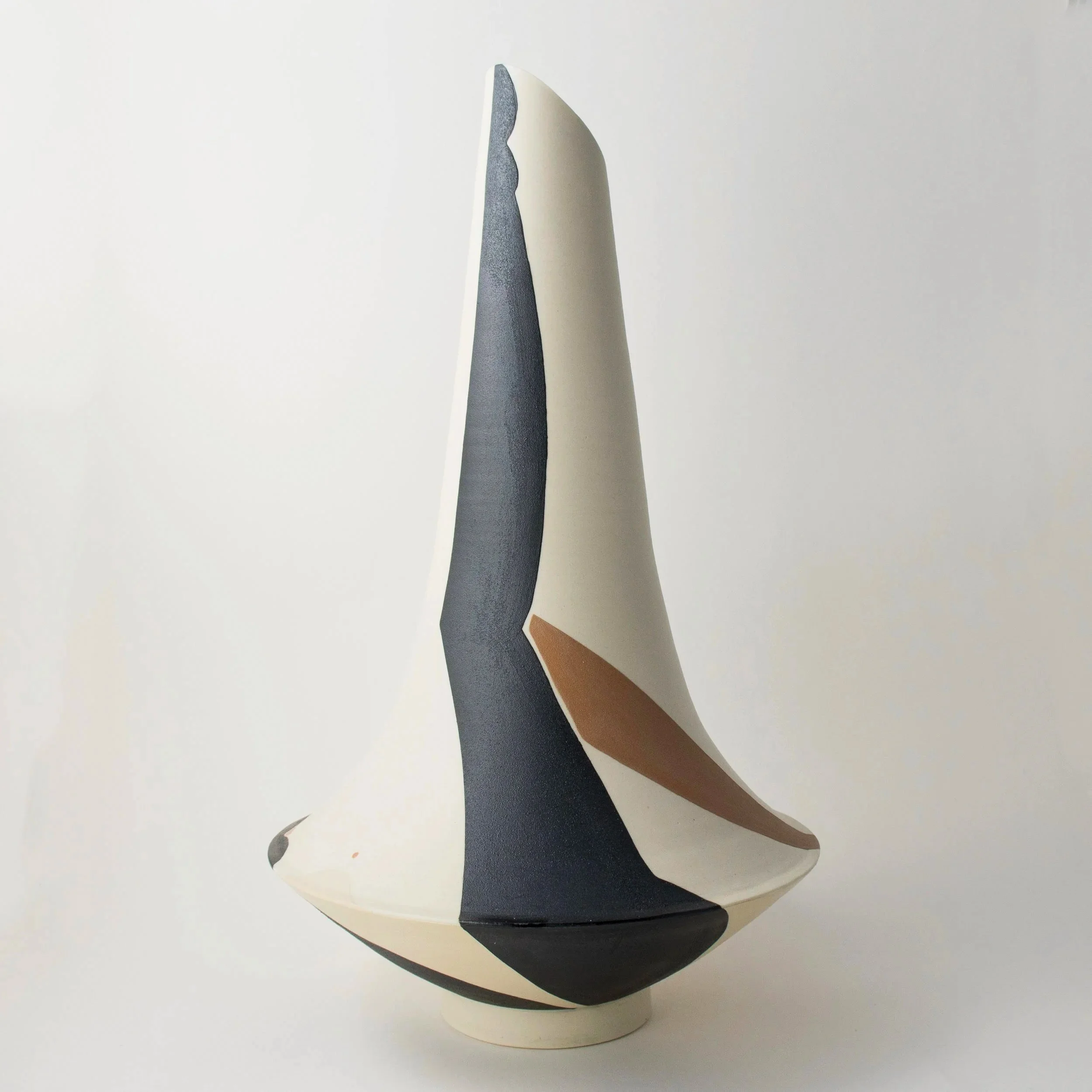 Vase
8 X 8 X 16 INCHES
Clear Glaze Inside
2022