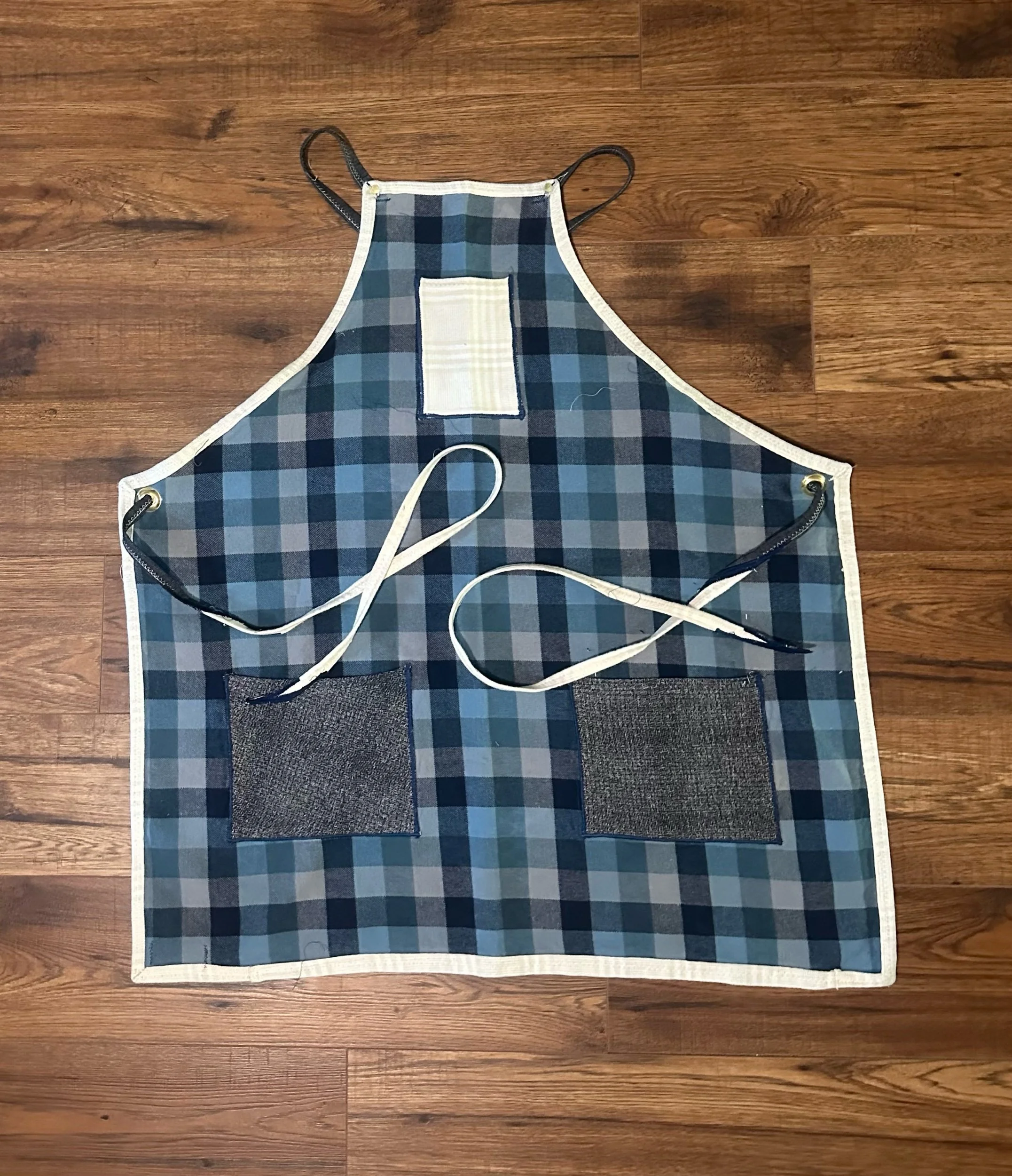 Apron - Plaid Flannel Base - White Trim