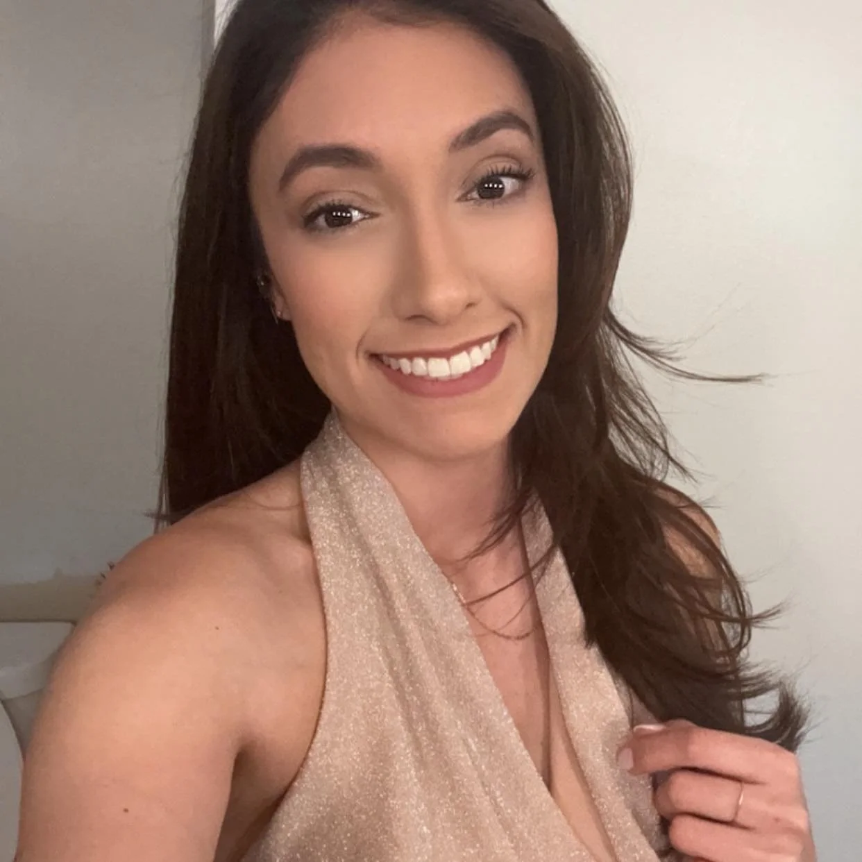 Client Karla Salas providing a 5-star review for Harmony Homes by Amanda after receiving strategic flip design consulting for her renovation project.