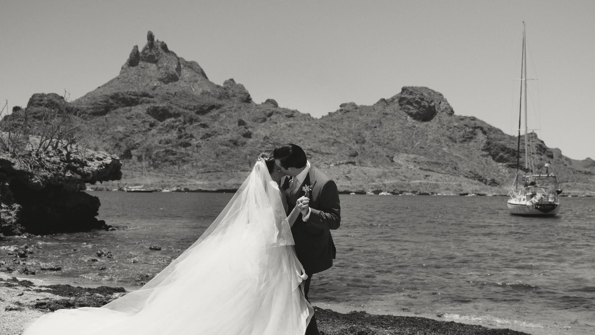 Patricia & Samuel wedding in San Carlos, Sonora, filmed by Villa Films