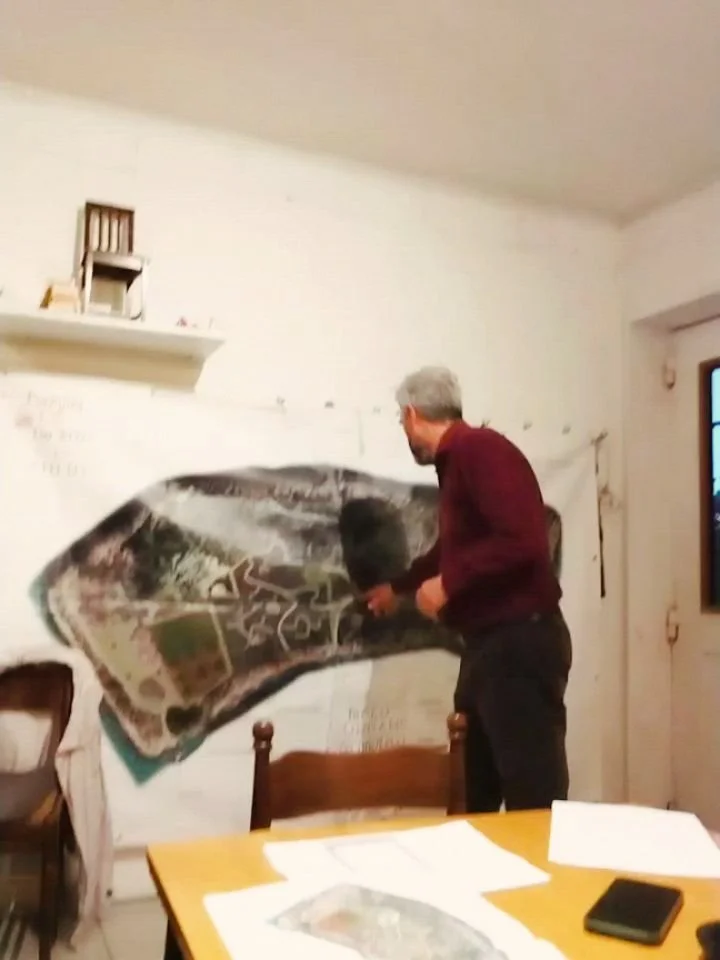 🪏 Prima che arrivi l'inverno c'&egrave; qualche intervento preparatorio al parco che possiamo fare a Poveglia?

Venerd&igrave; 24 ottobre, assieme ai tecnici dell'associazione abbiamo valutato i possibili interventi sul verde e sui percorsi che potr