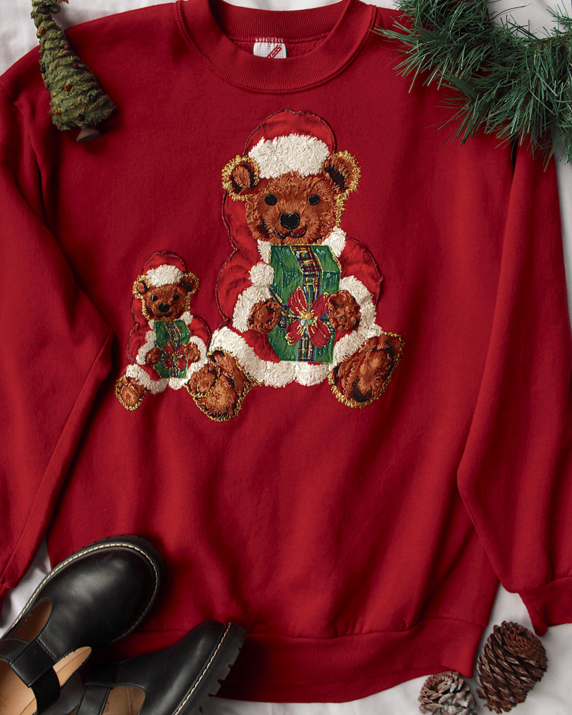 Berry Christmas Pullover4.png