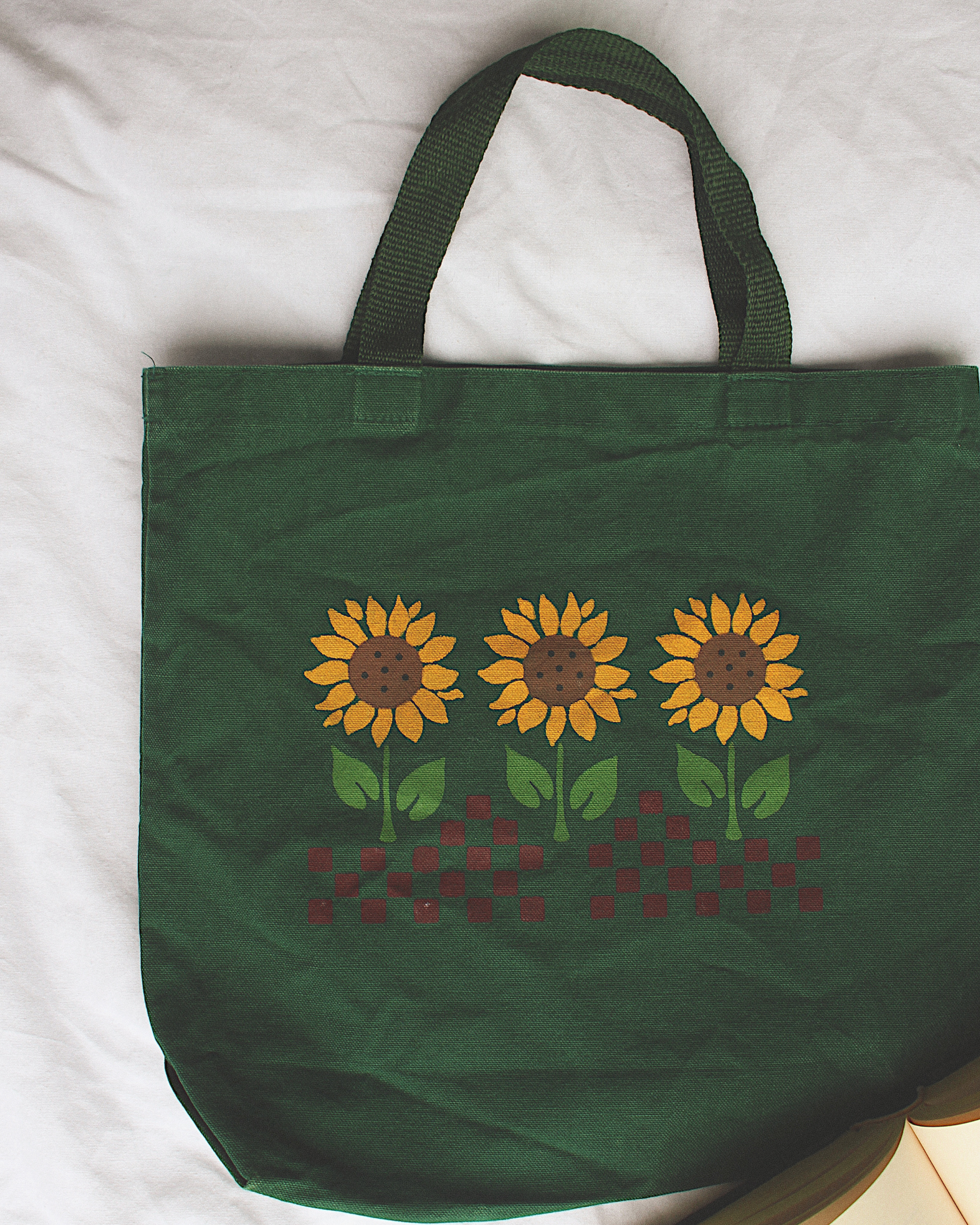 Sunny Side Mini Tote12.png