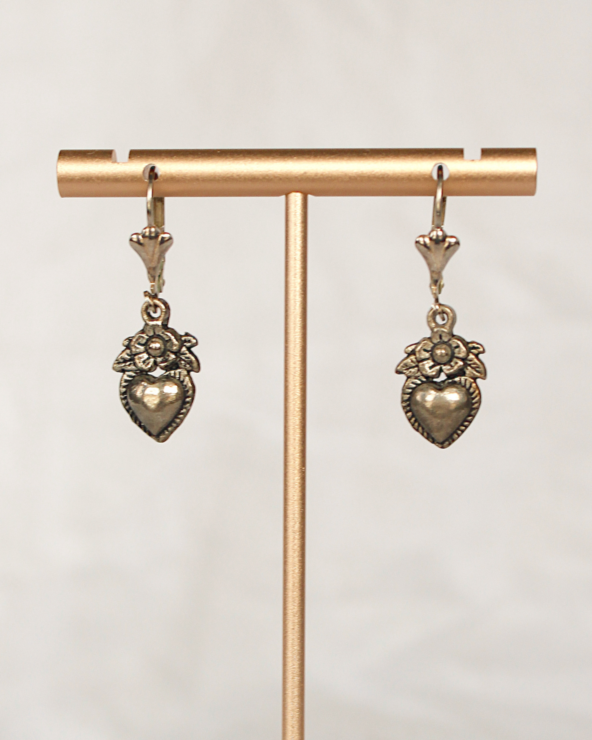 Love Potion Earrings9.png