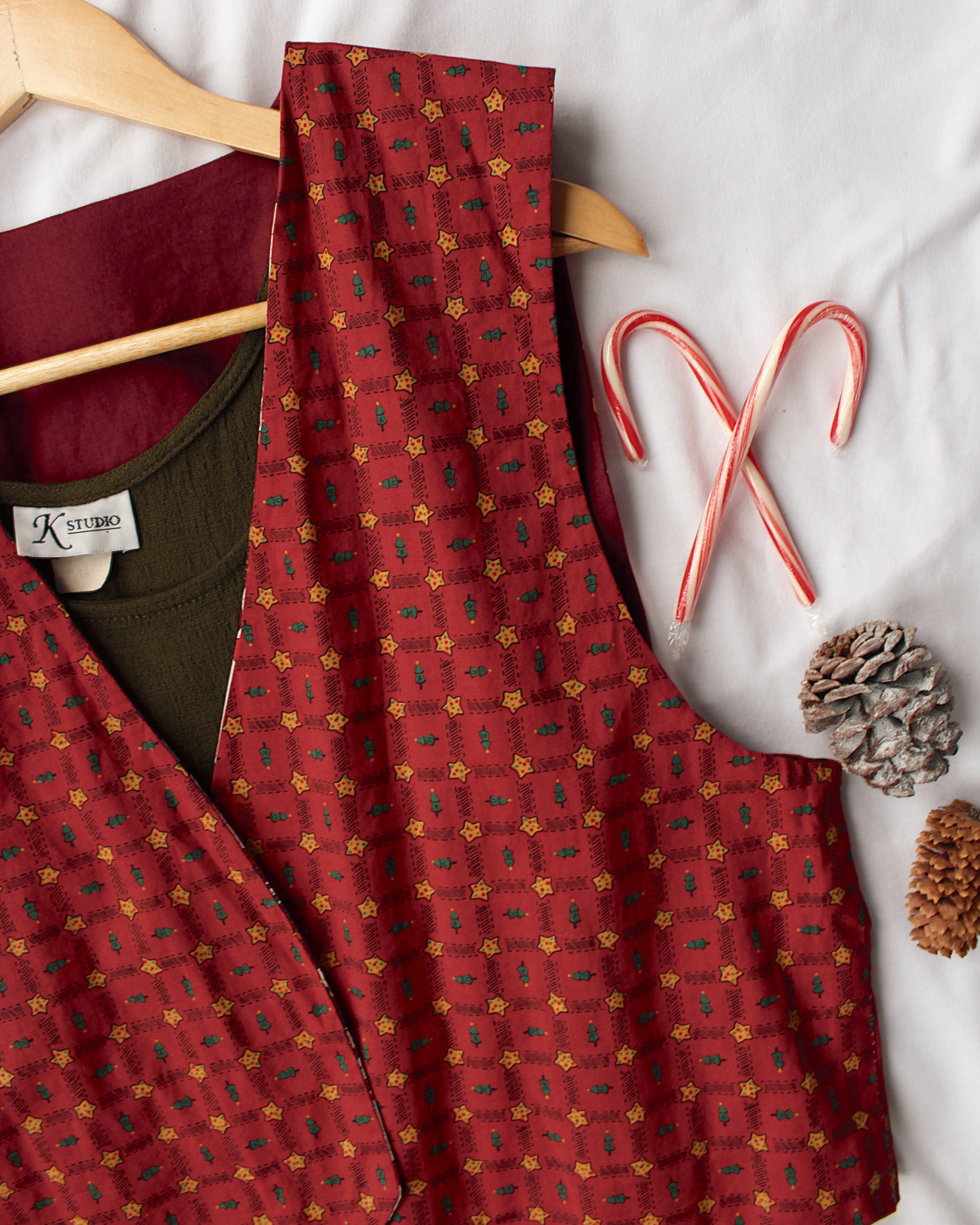 Frost + Fir Reversible Vest13.png