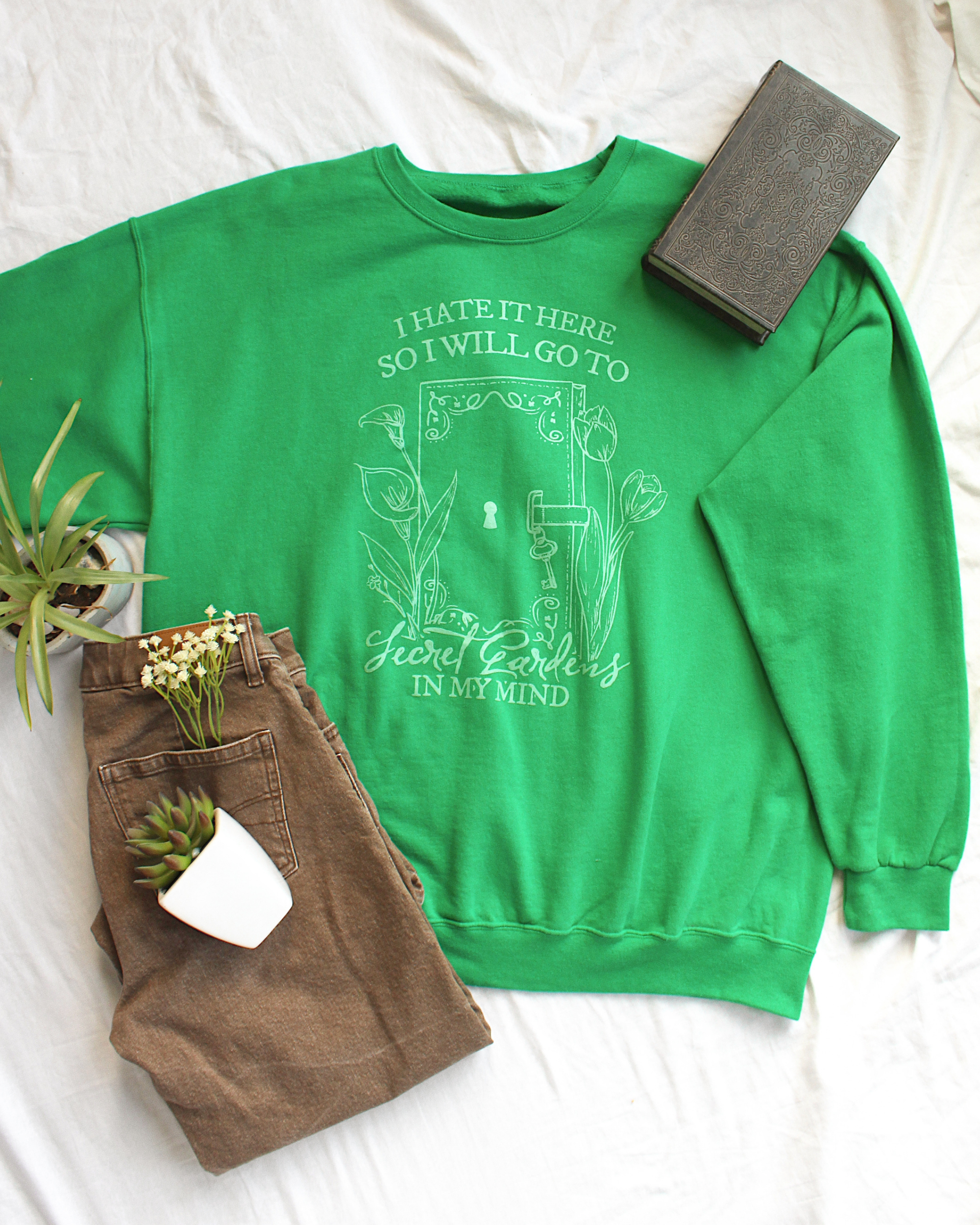 Secret Garden Pullover - L