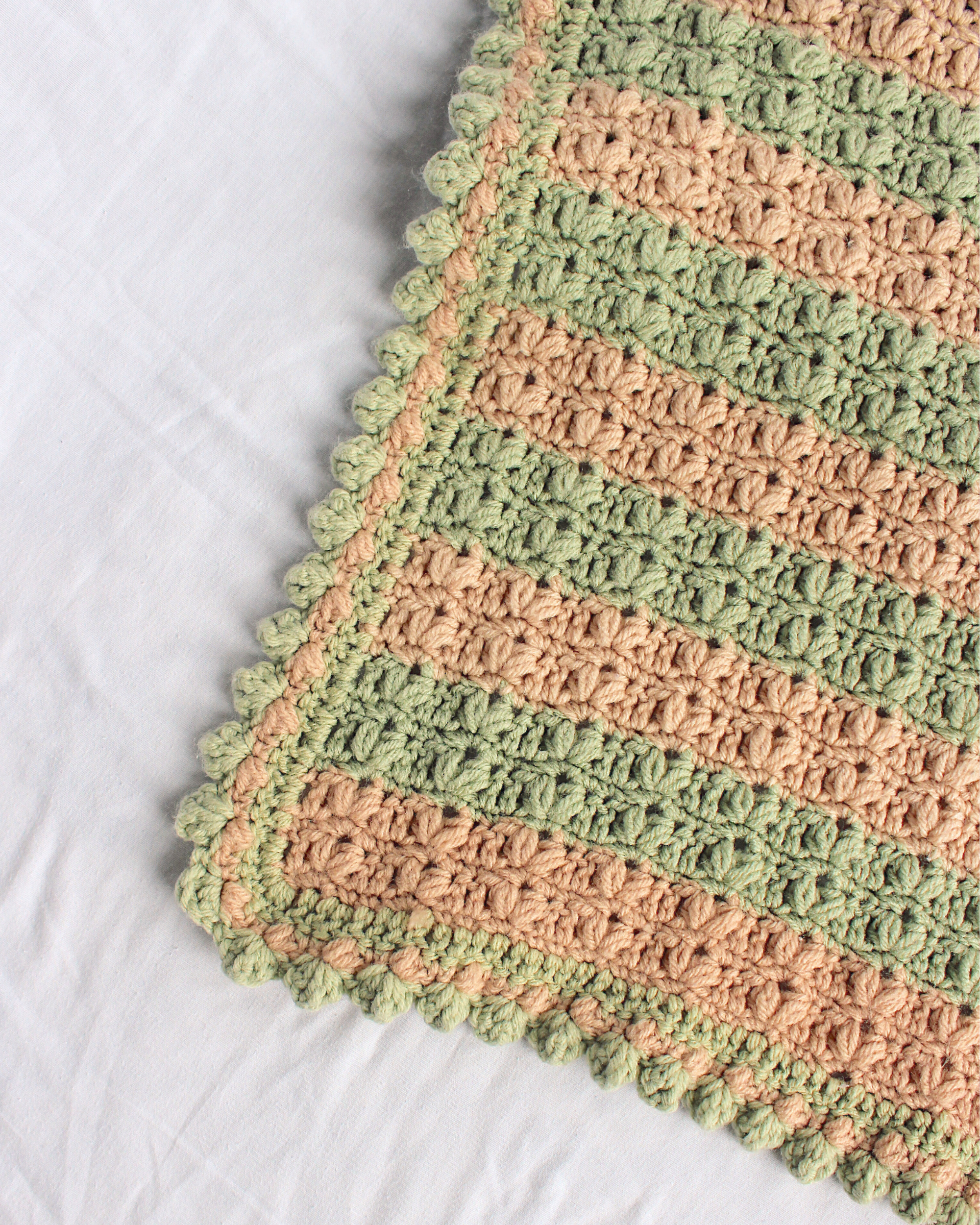 Clover Crochet Throw5.png
