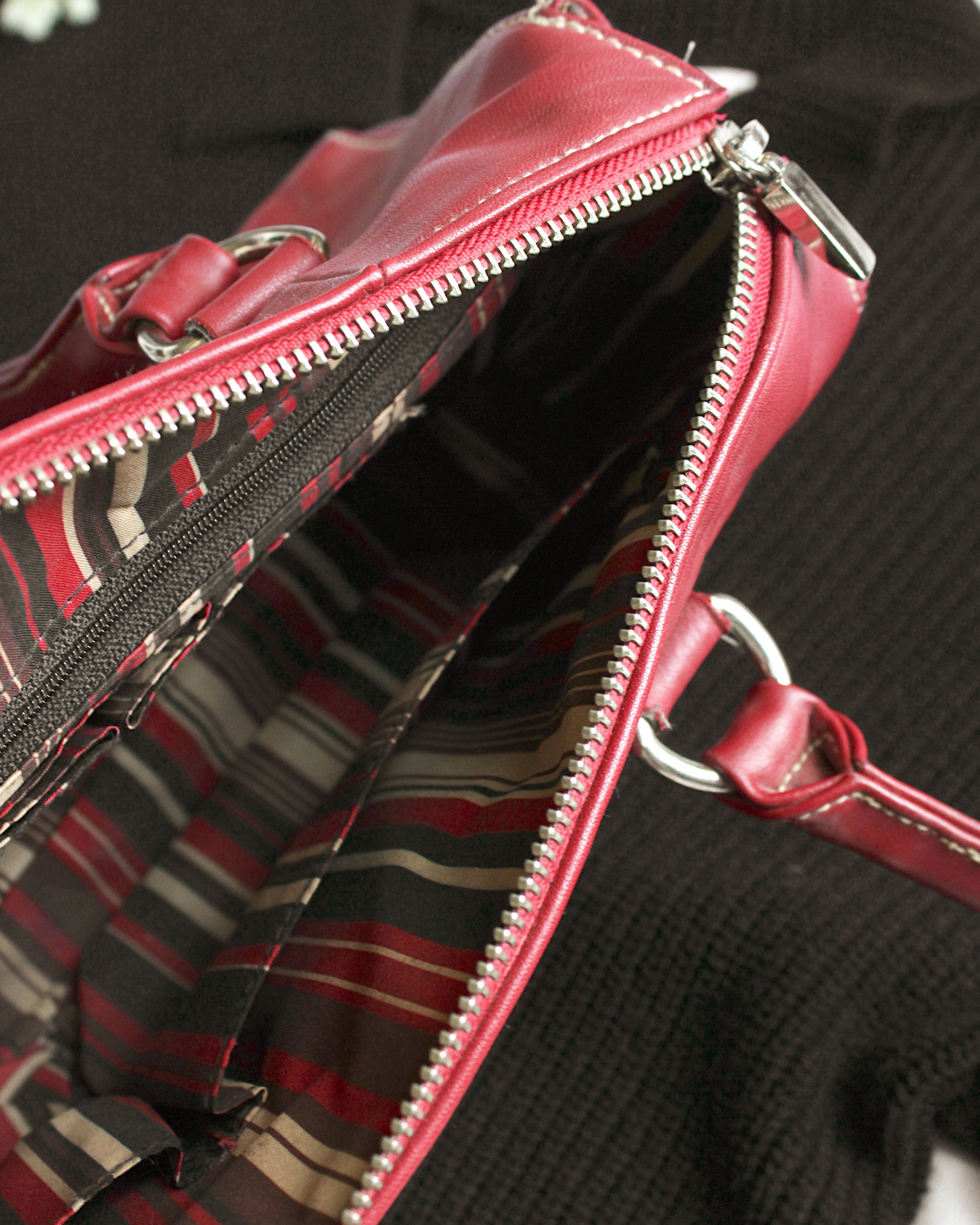 Scarlett Satchel18.png