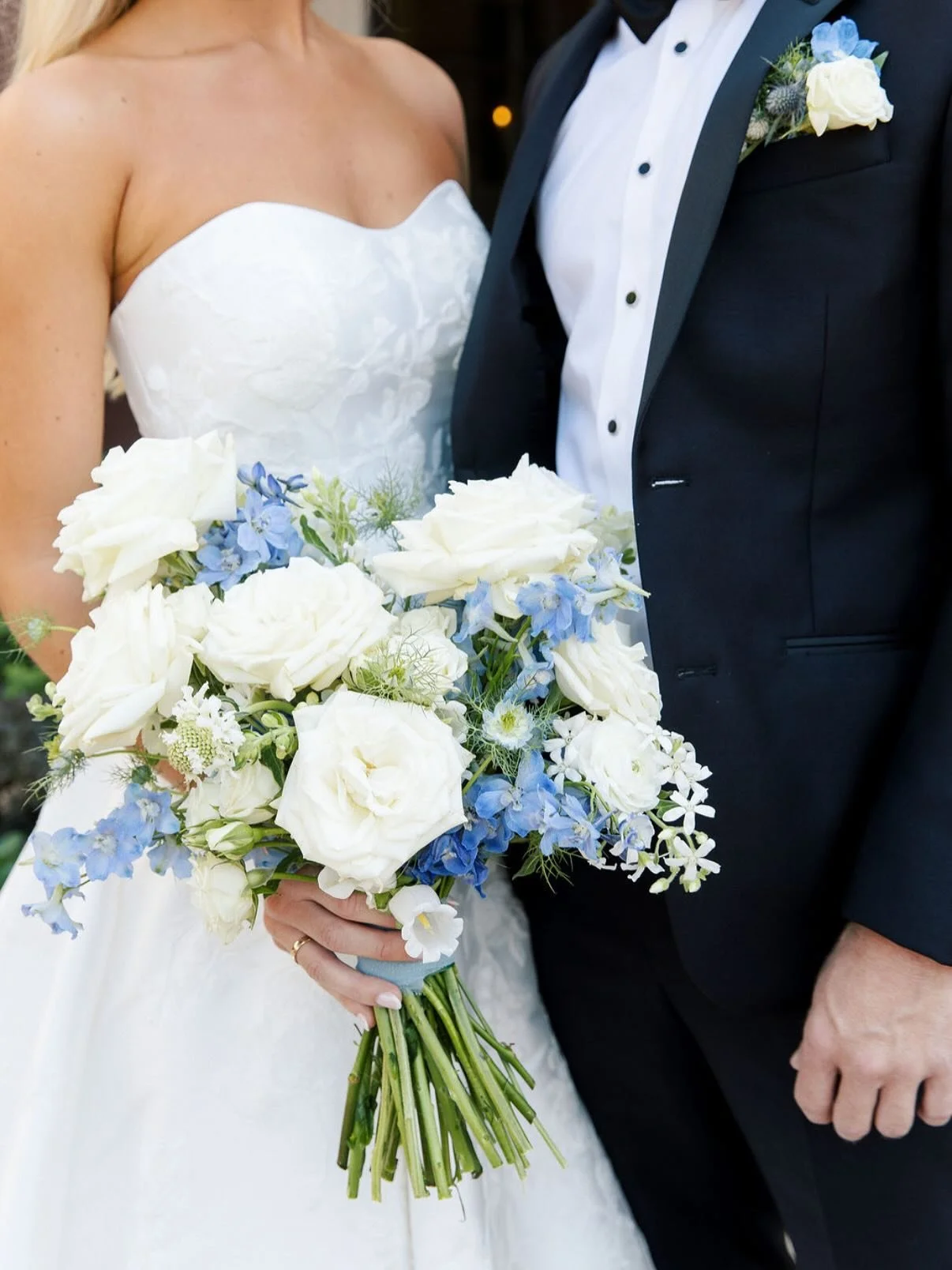 Bouquet for Lauren🕊️🫐