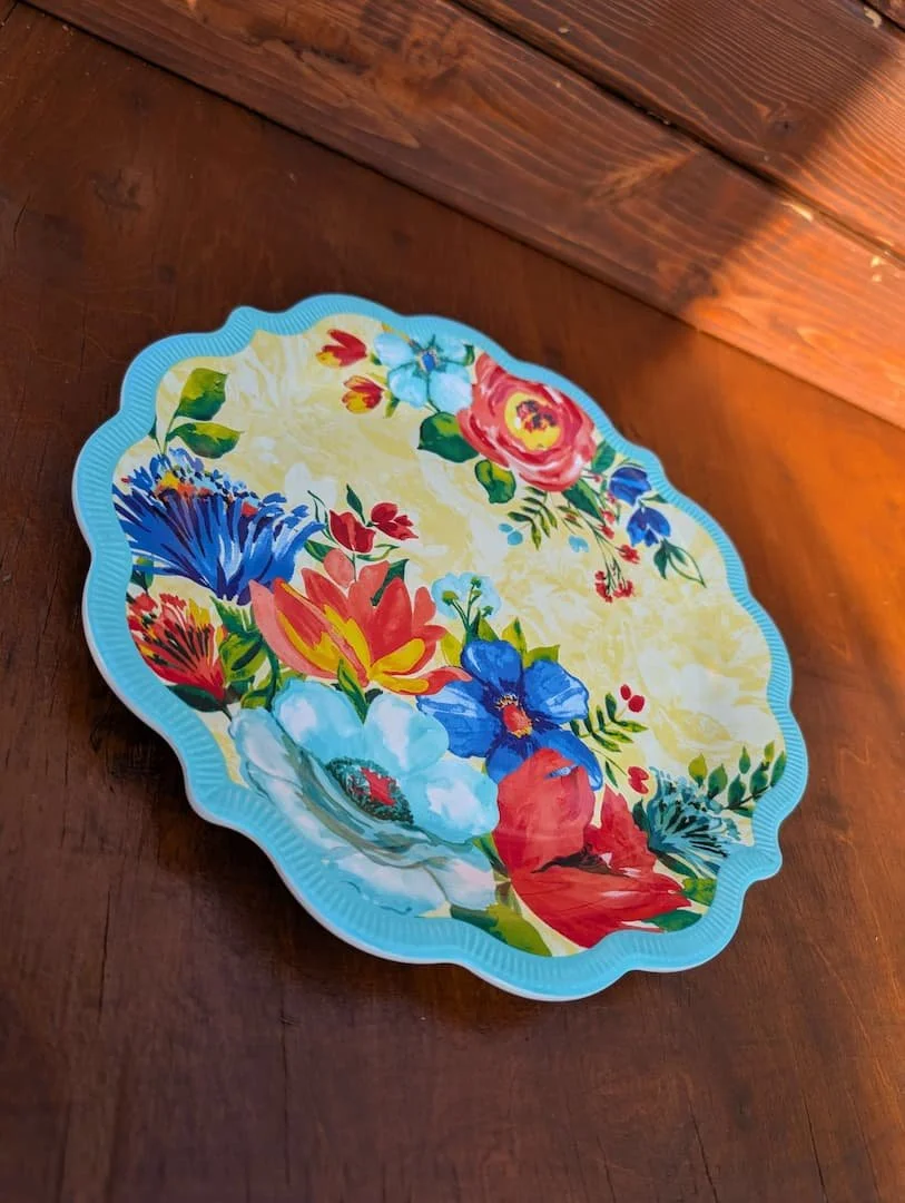 PLATES 
(60) $2/each