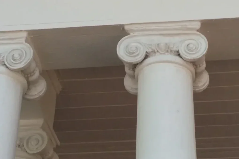 Geometric columns repair on buildings and matching to look original