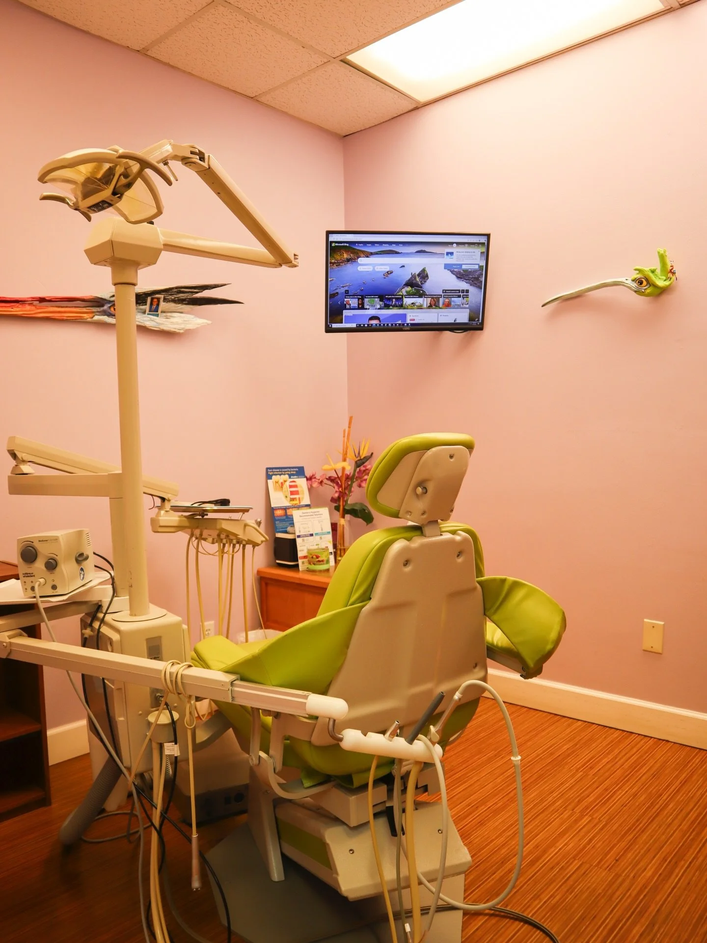 The many rooms of our dental offices! These are our operatory&rsquo;s, and you can expect the absolute best care and preservation of your comfort when you enter these spaces. 

#operatory #dentists #dentaloffices #dentistry #dental