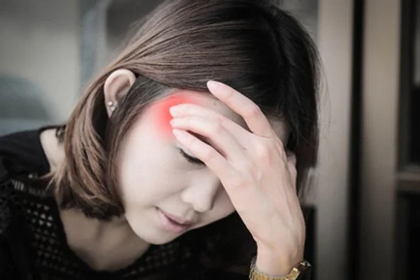 Five Non-Pharma Things You Should Be Doing To Minimize Migraines