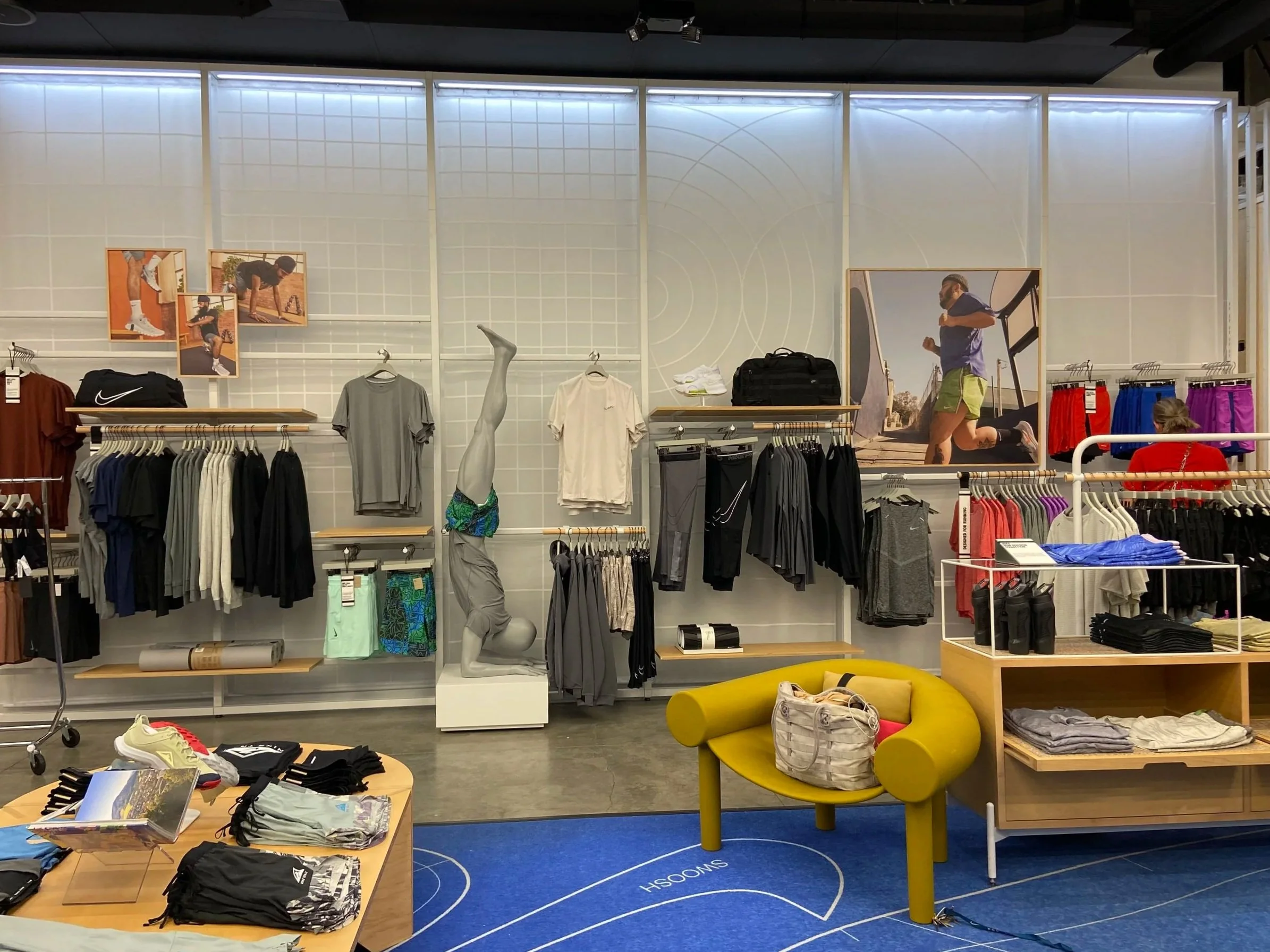Apparel-Zone.jpg