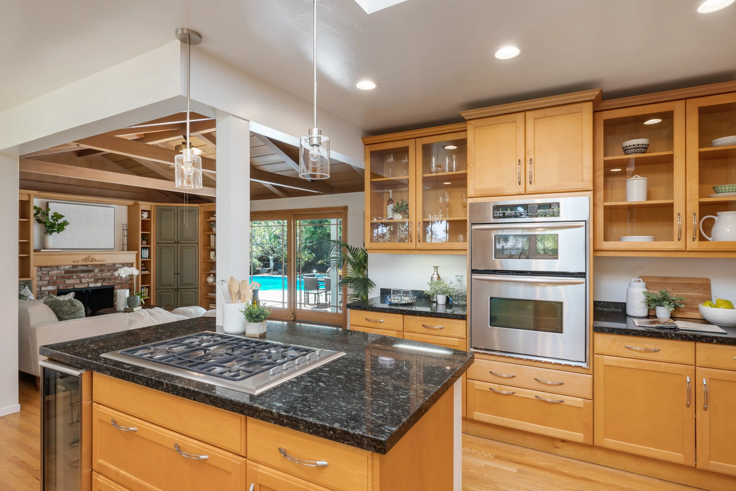 6-Amber_Matt_Anello-28-MLS.jpg