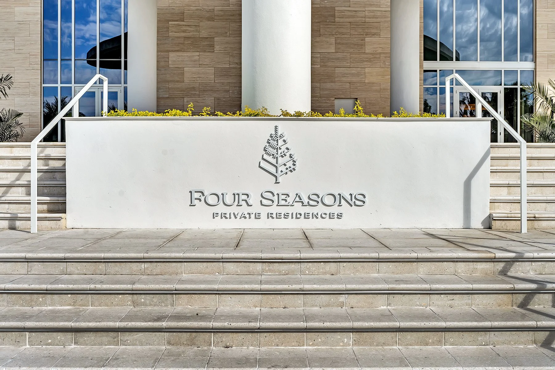 FOUR SEASONS | Miami Beach FL