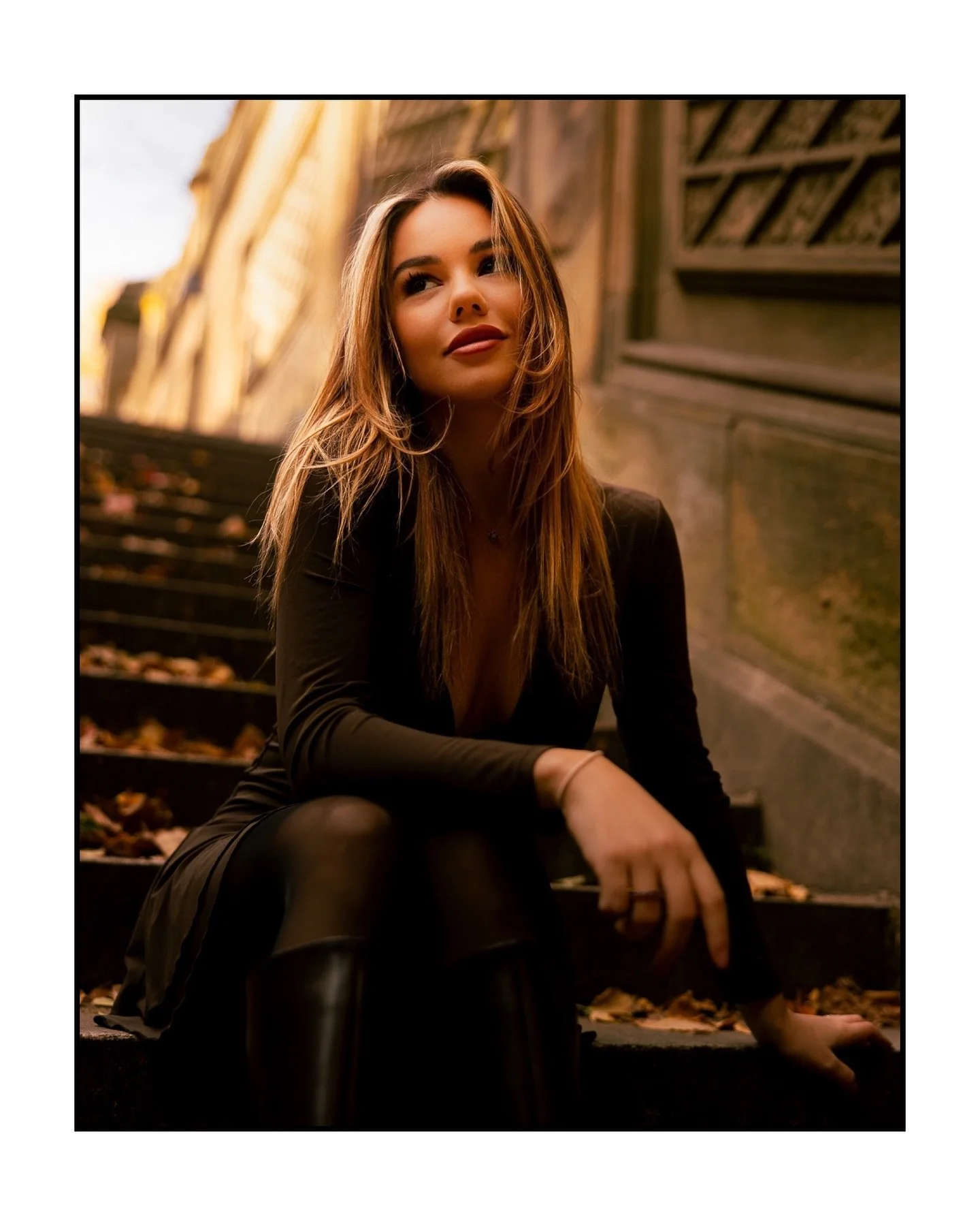 &ldquo;She seeketh not adornment,
for Heaven hath already bestowed her grace.
In God&rsquo;s own handiwork she walketh&mdash;
complete, sufficient, and wondrous fair.&rdquo;

💃Model: @xhenona_ _
📸Camera: @canonusa R5
 📍Location: Central Park

#ely