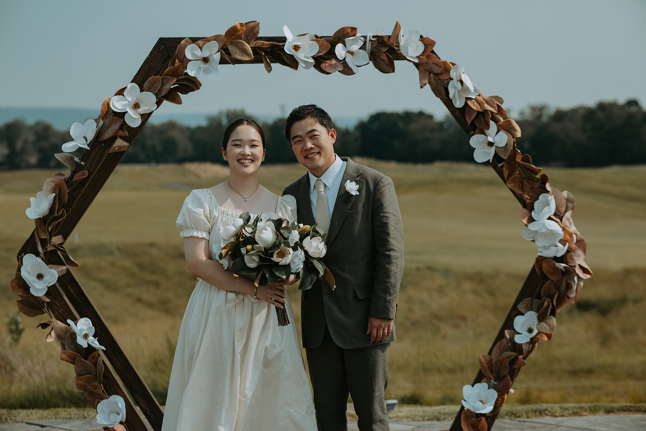 _cute wedding couple.png