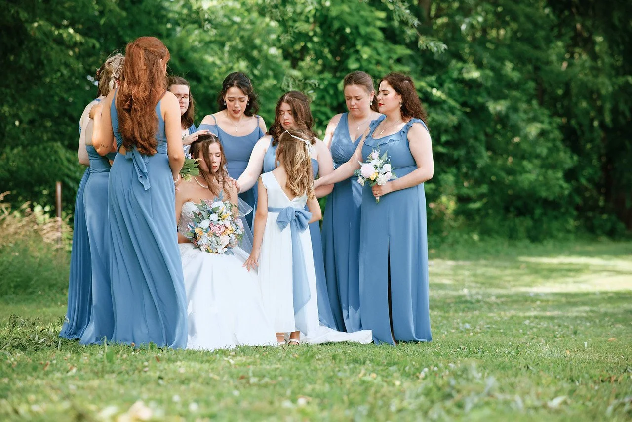 Brides praying.jpg