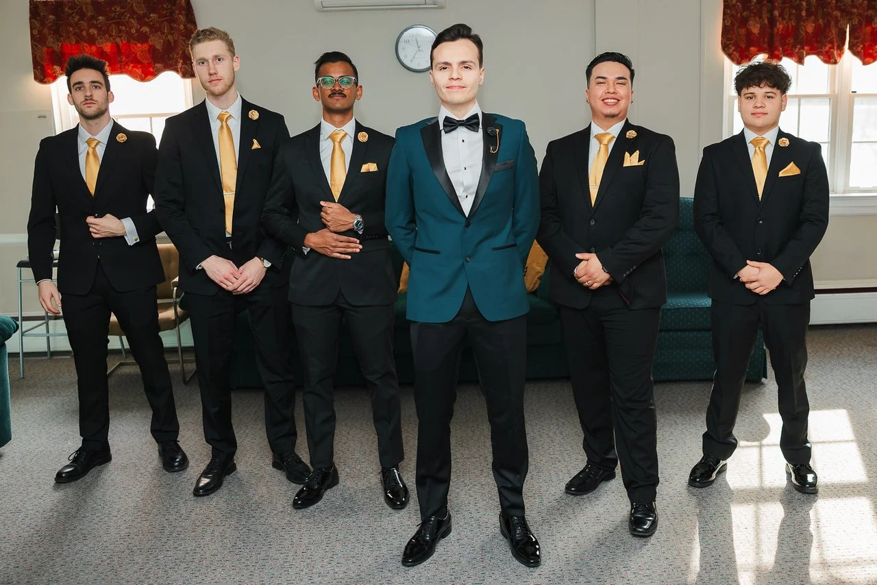 _groom line up.jpg