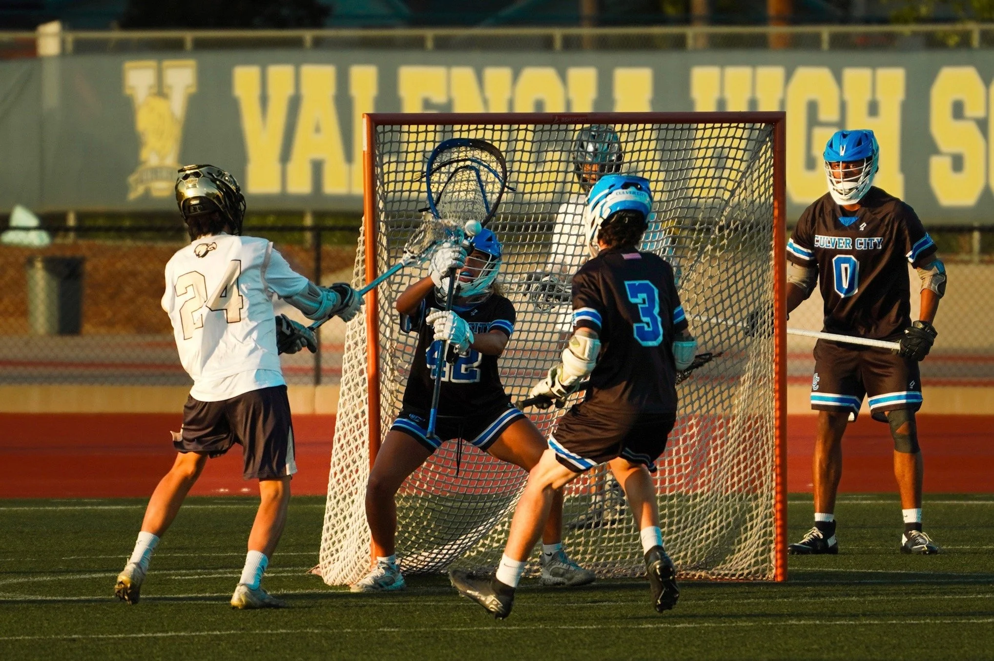 Emma Simon: Queen of the Goal