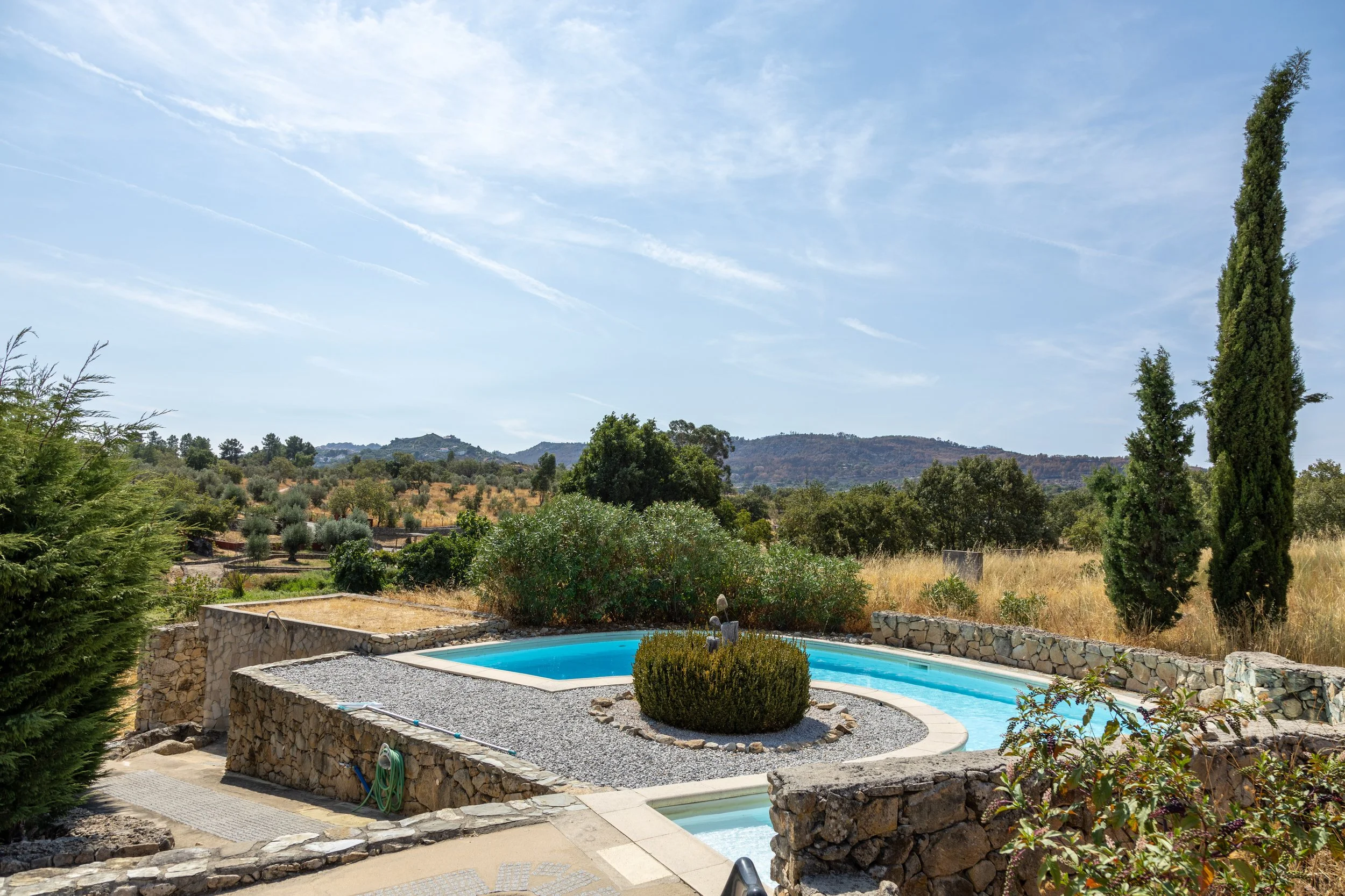 Zweiter Pool im Garten der Bärdade