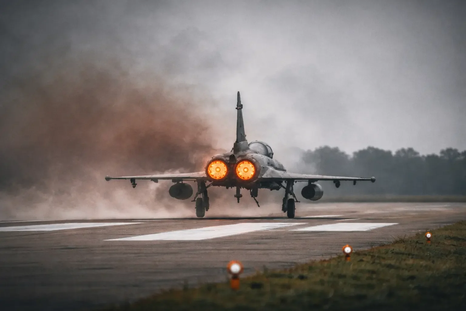 Picture of fighter jet