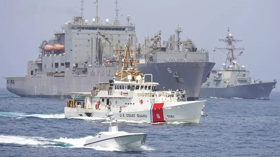 Image of an escort operation in the Strait of Hormuz