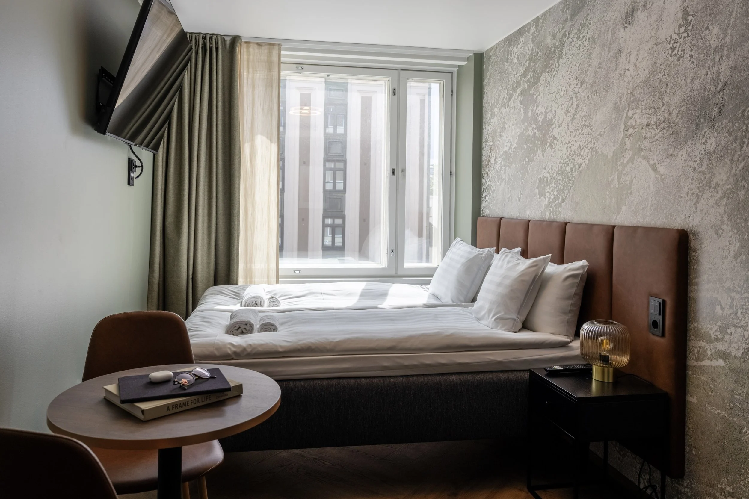 H28-Double for 2-2.jpeg