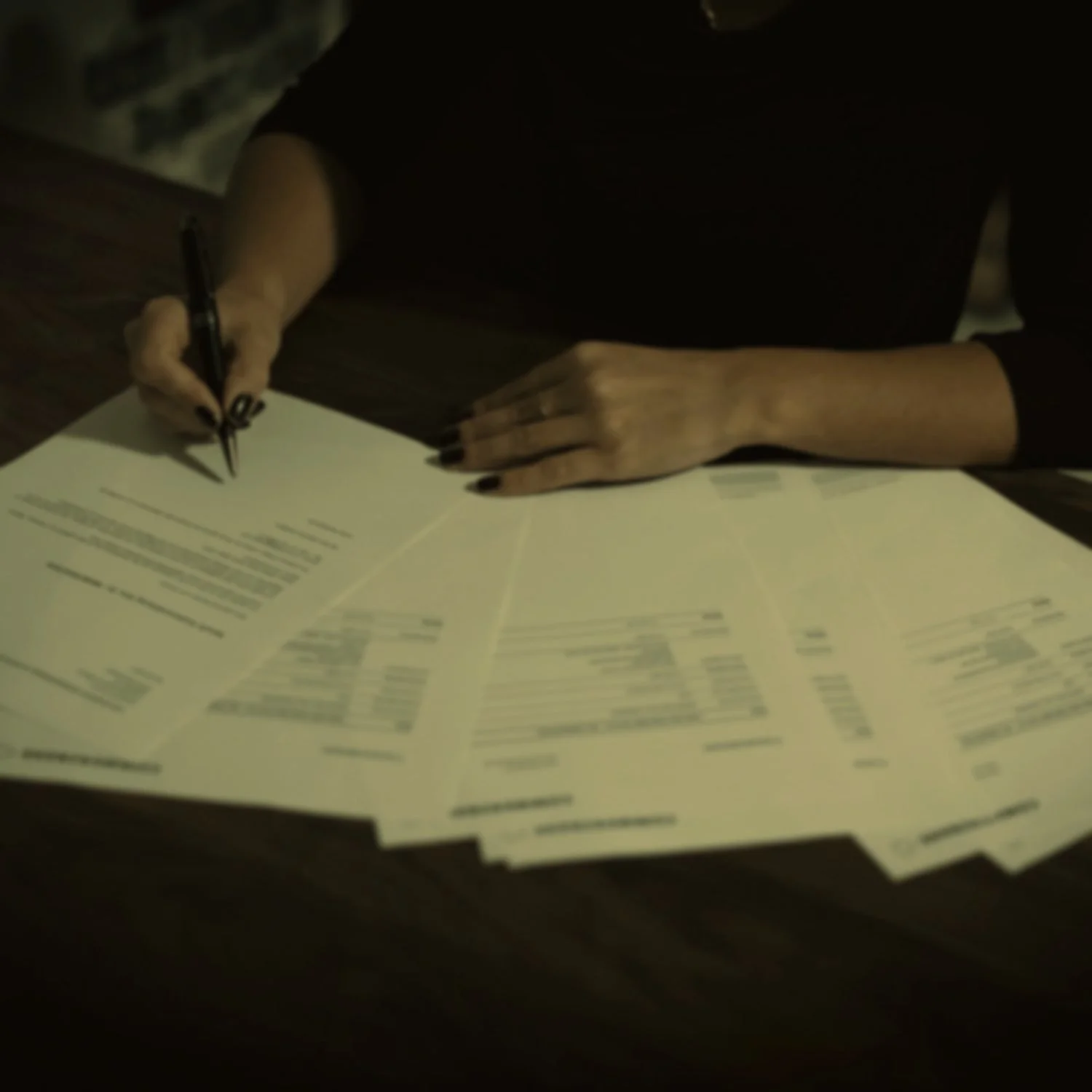 Insurance Buying in Singapore: Why People Doubt Agents and Still Buy Through Them