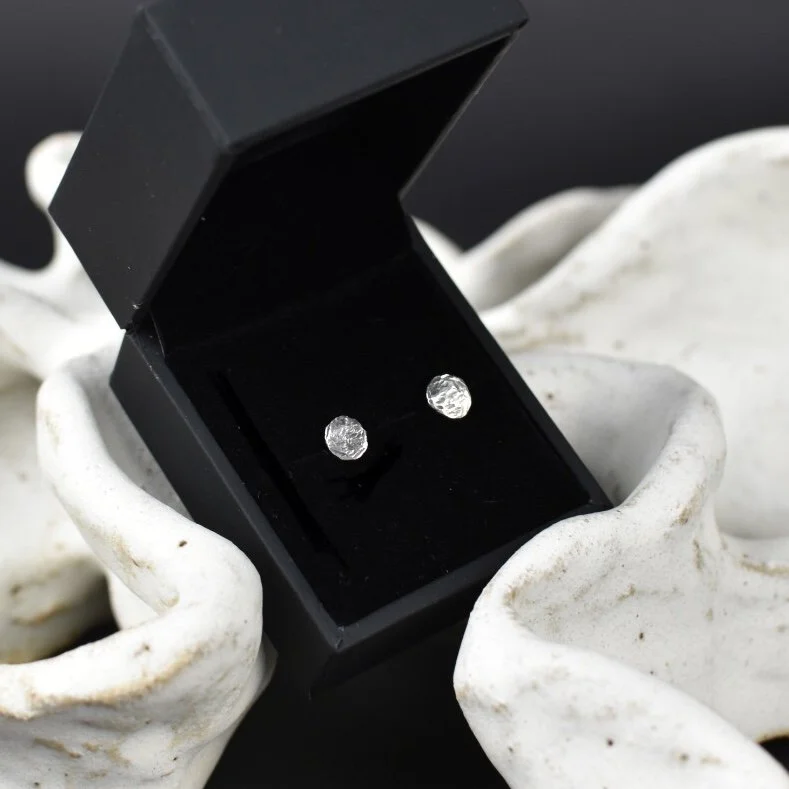 Hammered rocky stud earrings