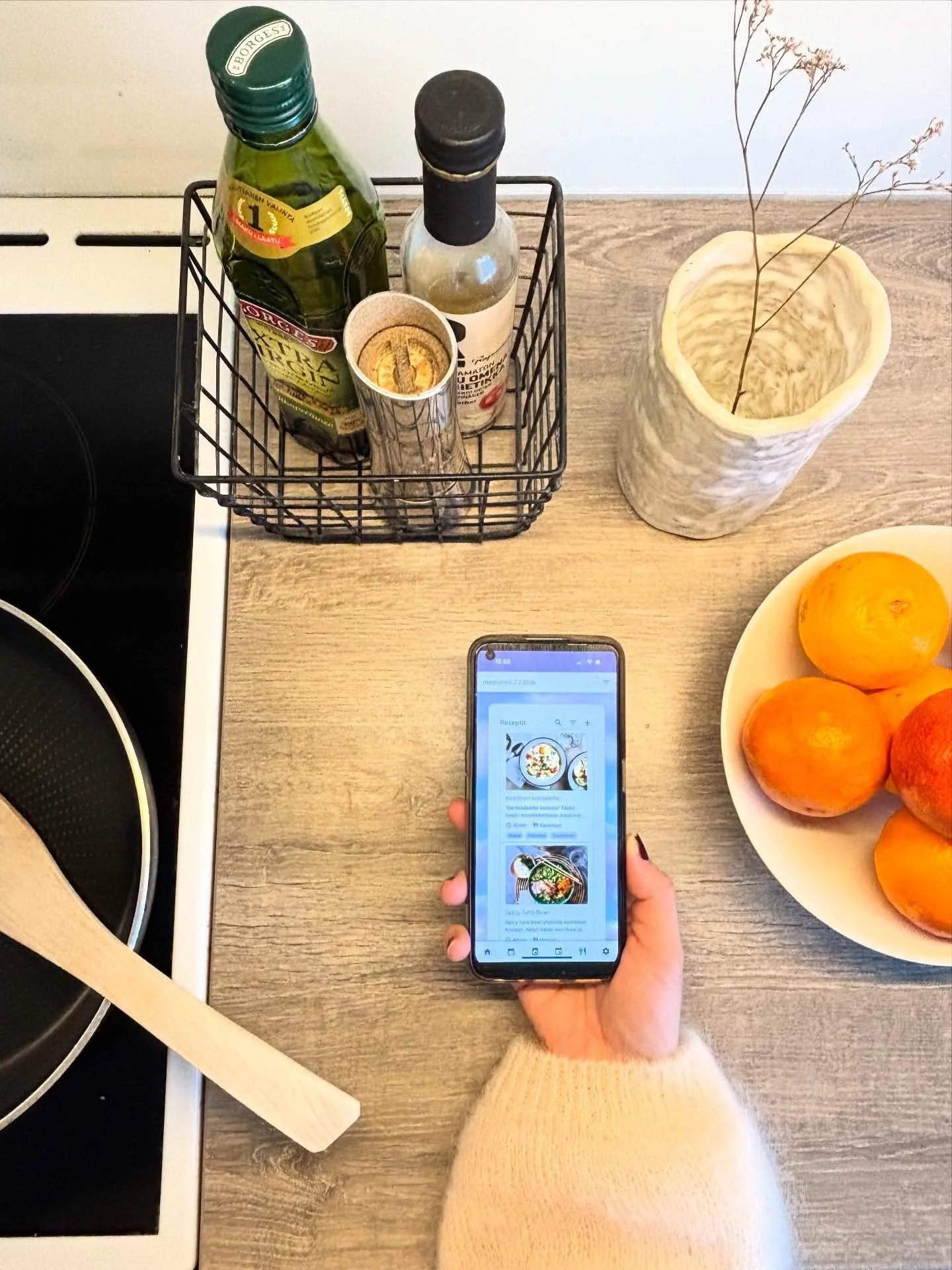 Uusi Ateriat-moduuli on t&auml;&auml;ll&auml;! 🍽️

Tallenna kaikki suosikkireseptisi yhteen paikkaan ja unohda loputon etsiminen netin sy&ouml;vereist&auml; tai linkkien tallentelu sinne t&auml;nne.

Ateriat-moduulilla voit:
✨ muokata reseptej&auml;