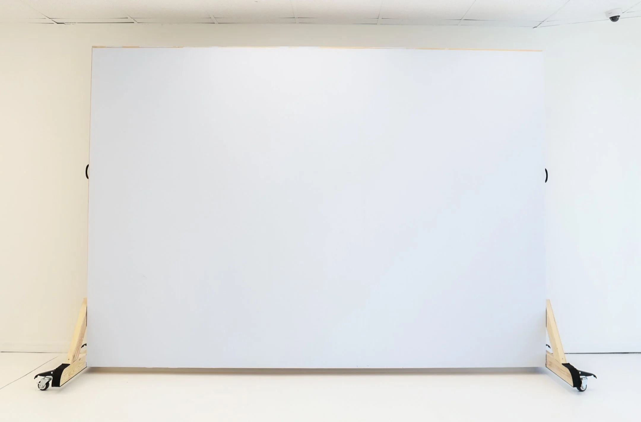 Light Blue Rolling Backdrop