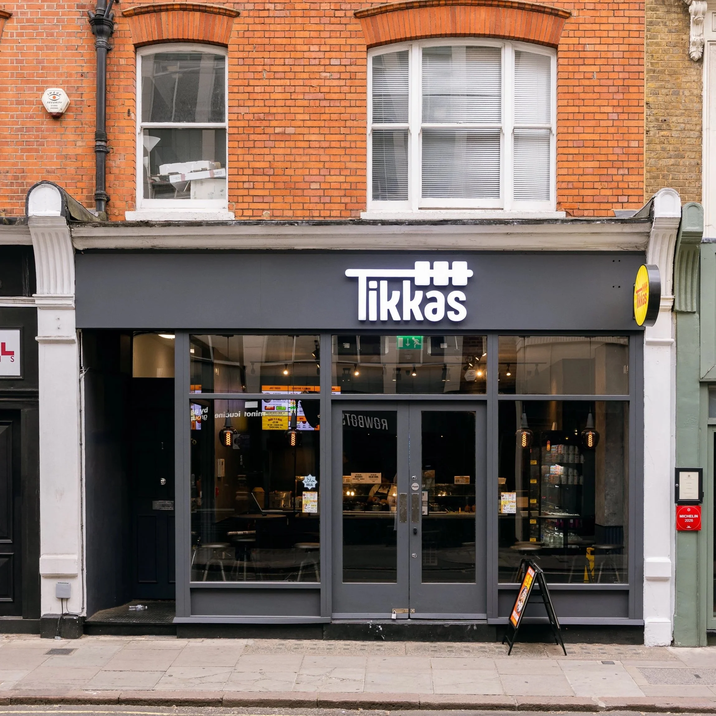 Best Halal Food Near Oxford Circus: Why Tikkas Should Be Your First Stop