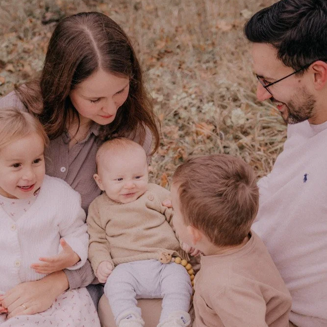 Familienfotografie+Familienfotografie+Fotografie+Familienshooting+Fotografin+Familie+Braunschweig+Wolfenbüttel+Vechelde+Peine+Hildesheim+Niedersachsen (44 von 52).png