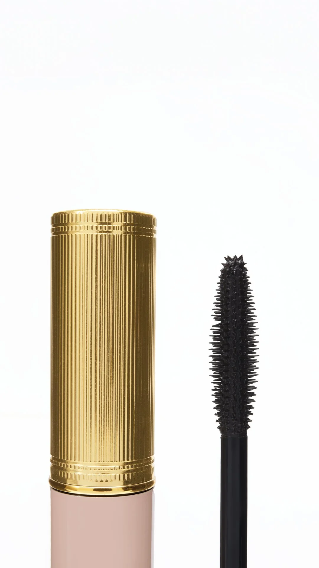 S09_GUCCI_FS_CRUISE_Beauty_Product_Shots (1).jpg