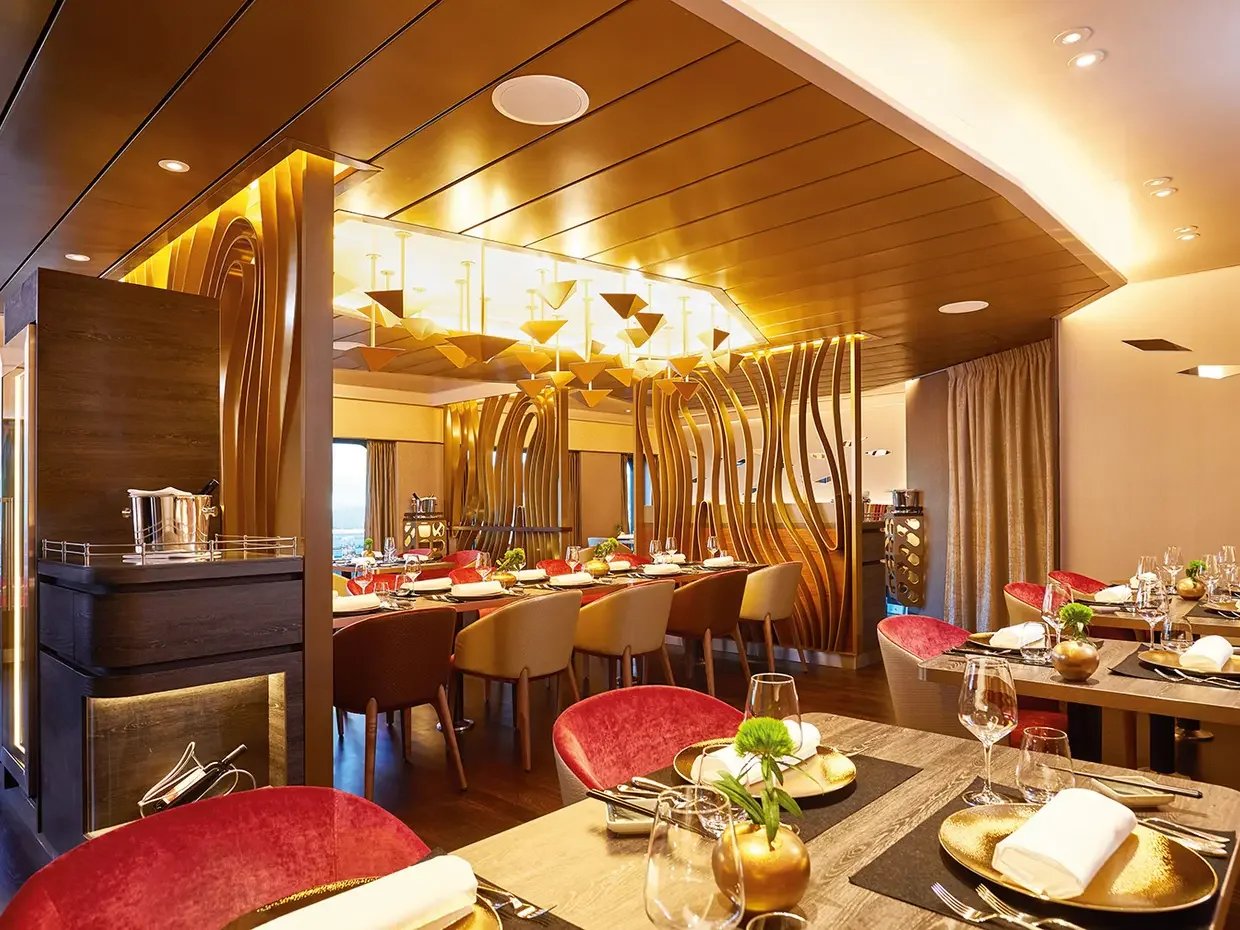 INS_Spezialitätenrestaurant_Nikkei~-~media--aa5d92e7--query@2x.3506251d.webp